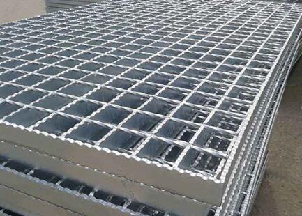 鋼格柵有哪些明顯的優(yōu)點