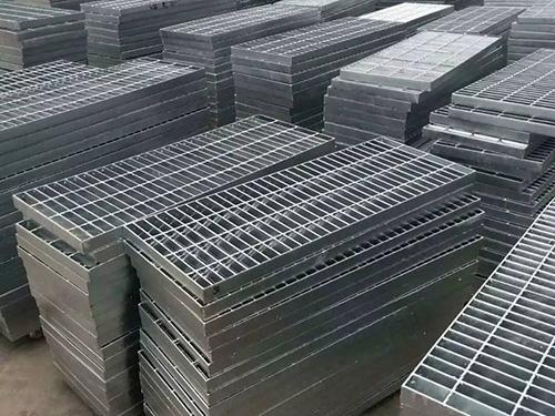 鋼格板被用來吊頂裝飾